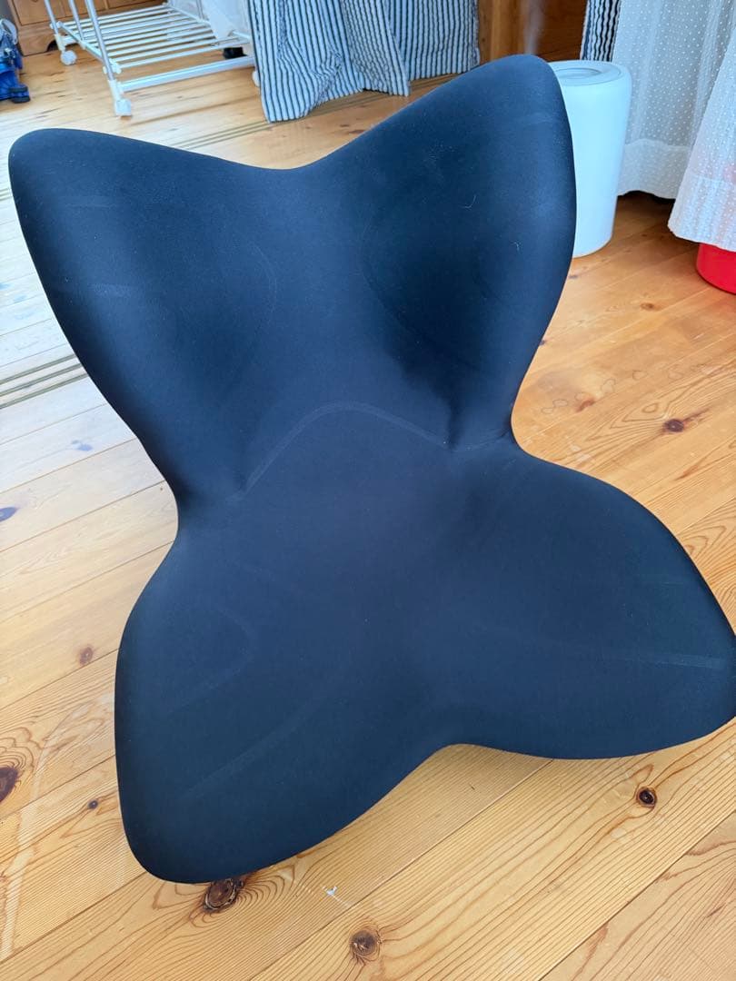 【つかちゃん 】MTG 骨盤矯正クッション 黒（スタイルプレミアム） bspr2004f-01.jpg