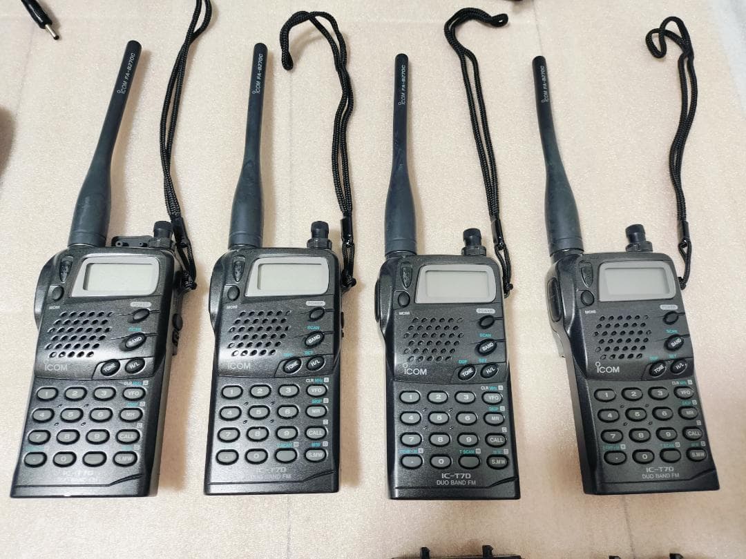 ICOM IC-T7D トランシーバー 無線機 4台セット ICOM IC-T7D トランシーバー 無線機 4台セット ICOM IC-T7D