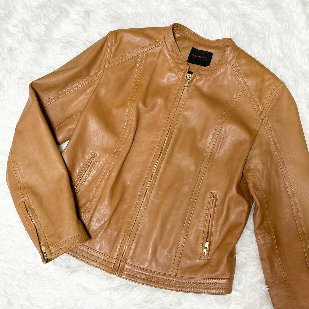 美品✨トゥモローランド ラムレザー ジップアップジャケット ブルゾン ノーカラー ラムレザー ジップアップブルゾン （レザーブルゾン・ジャケット