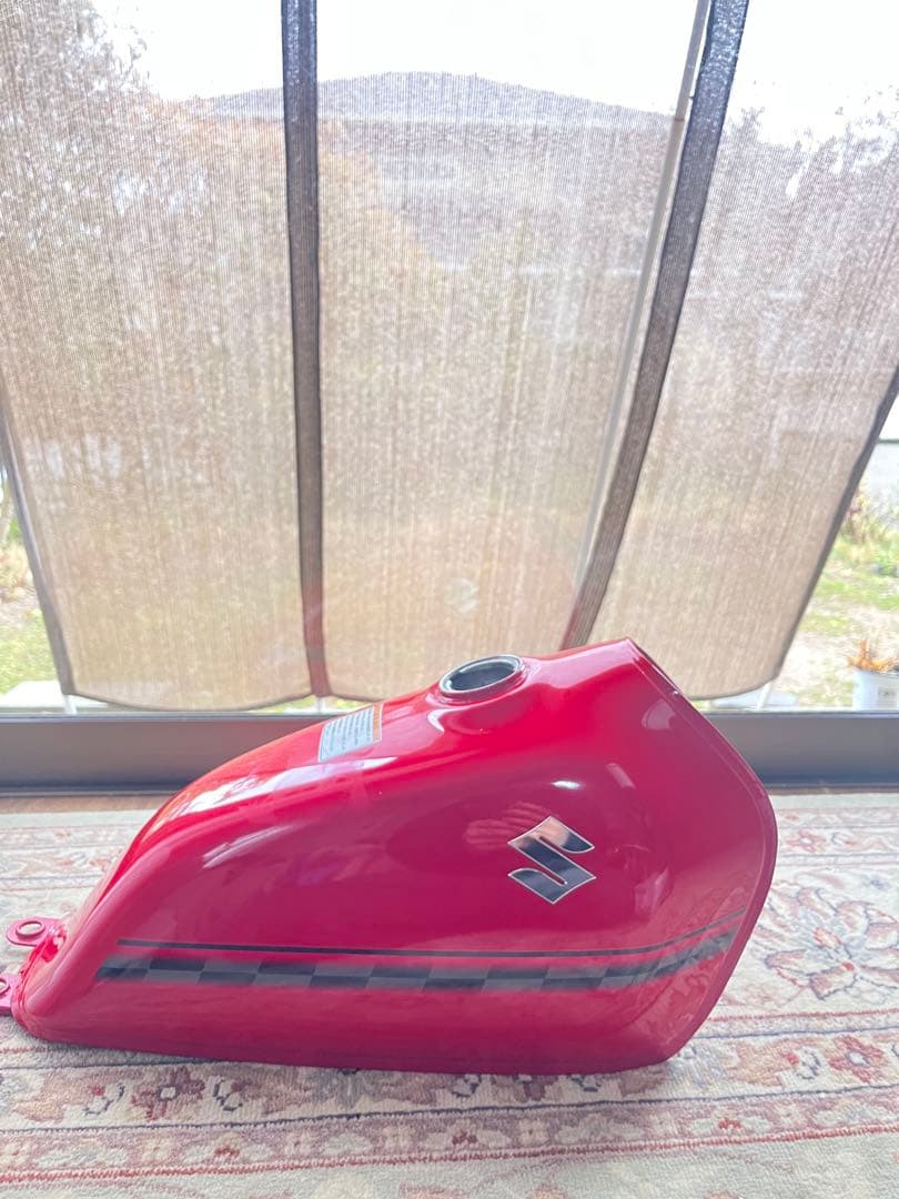 超美品！最終値下げ！グラストラッカー BB 純正タンク 赤 - メルカリ