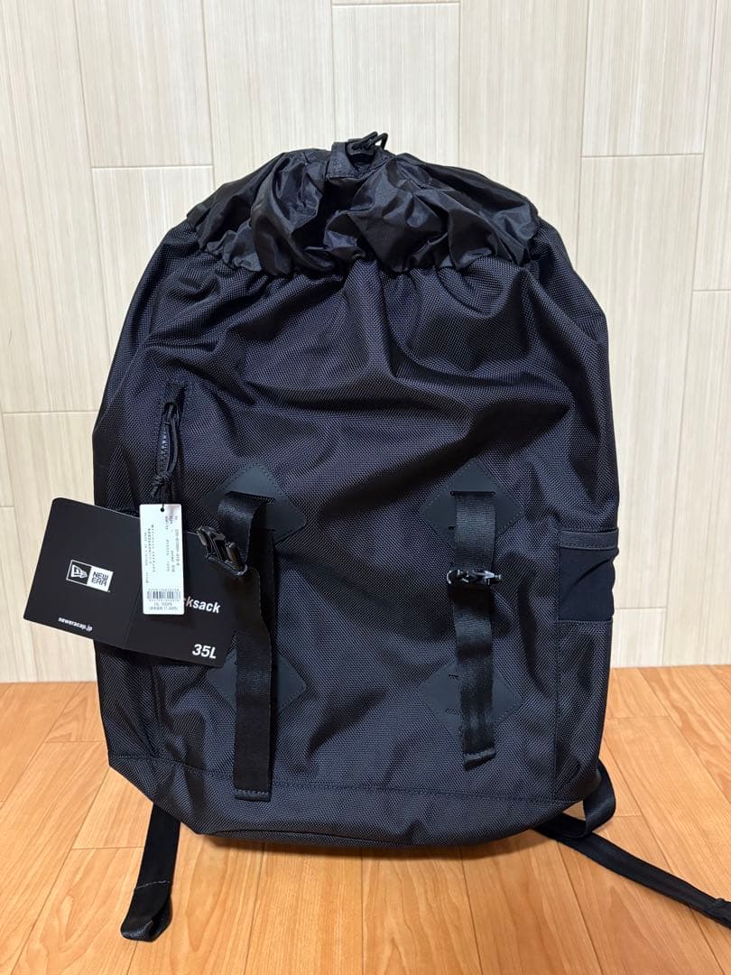 NEW ERA(R) × MARY QUANTフラップ リュック（ブラック） - メルカリ