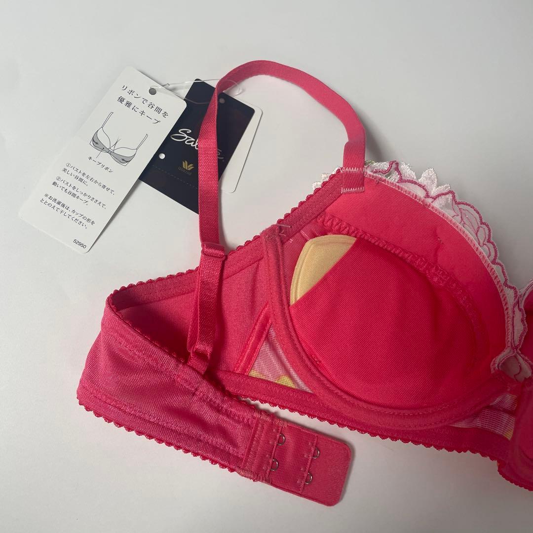 サルート Wacoal Salute 51G リボンブラ ブラソングD70-M - メルカリ