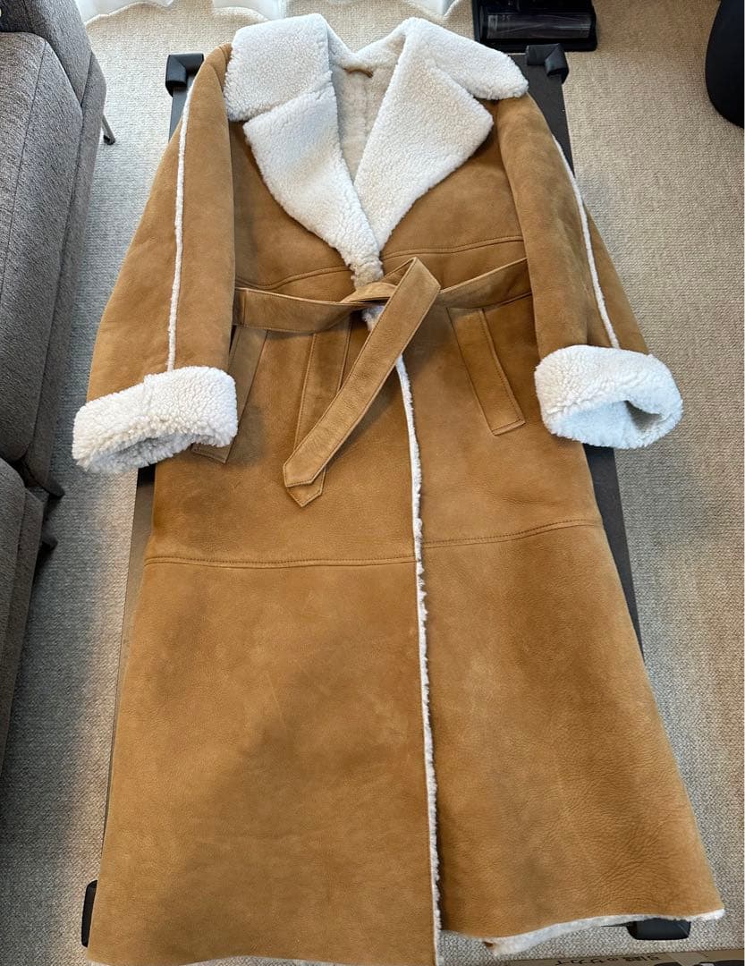 【最終値下げ】新品maje paris リアルムートンコート LAGUA GEM | VINTAGE FAUX FUR MIDDLE ムートン (コート ) |SHEL'TTER