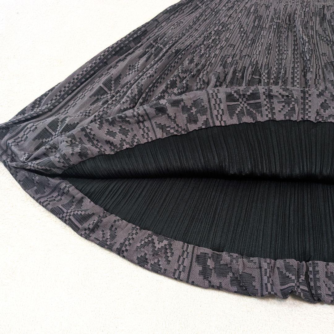 プリーツプリーズ イッセイミヤケ 総柄 メッシュプリーツ スカート