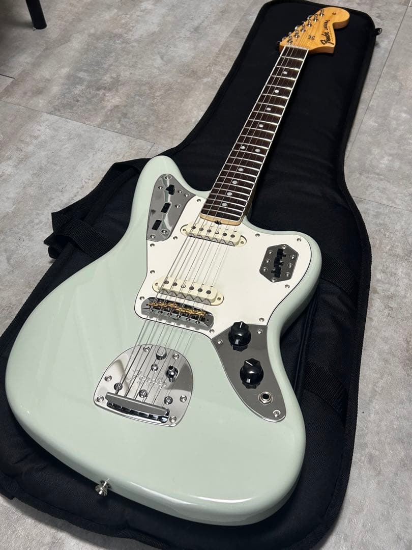 a*n様 Fender Moeka Shiotsuka Jaguar® moni Fender Moeka Shiotsuka Jaguar moni Rosewood Fingerboard Aged Sonic