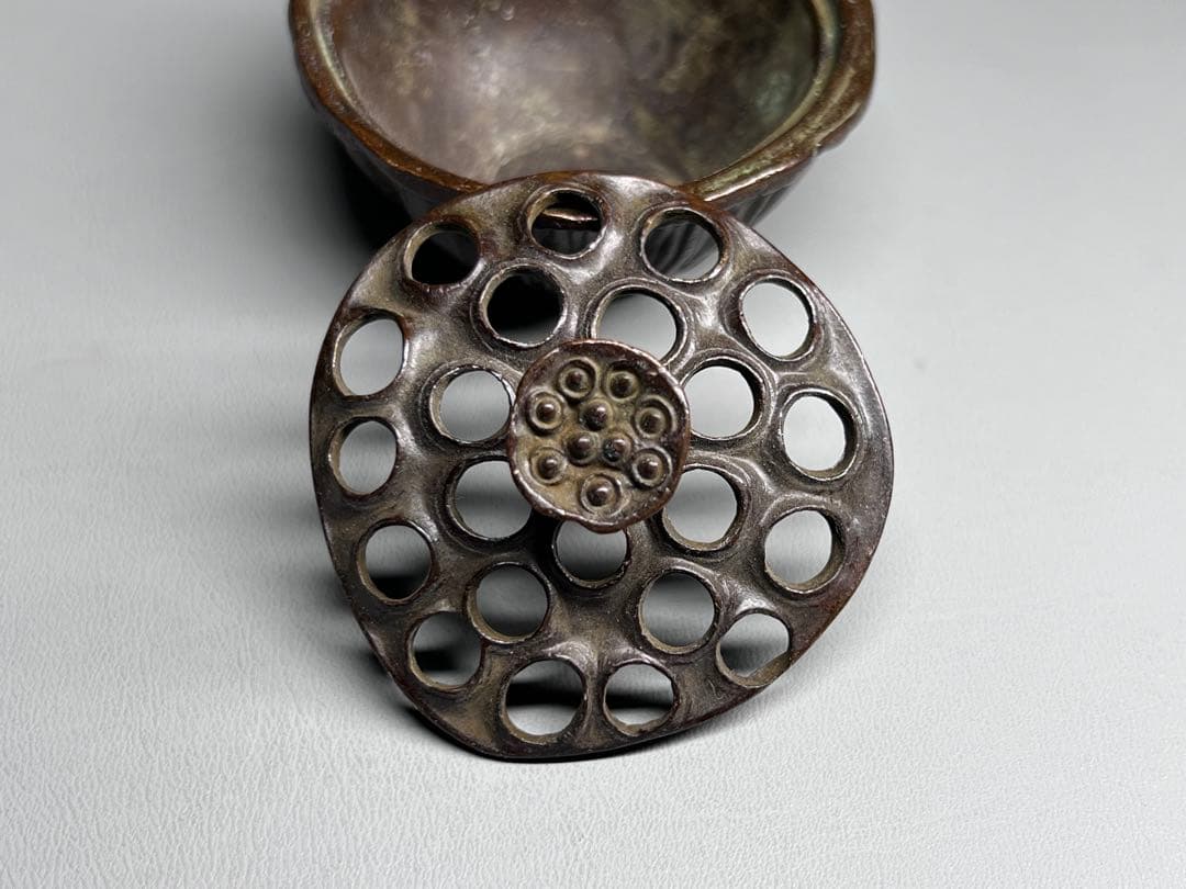 中国古美術 香道具 古銅 蓮華形 細工 小型 香炉 在銘 仏具 古玩 置物