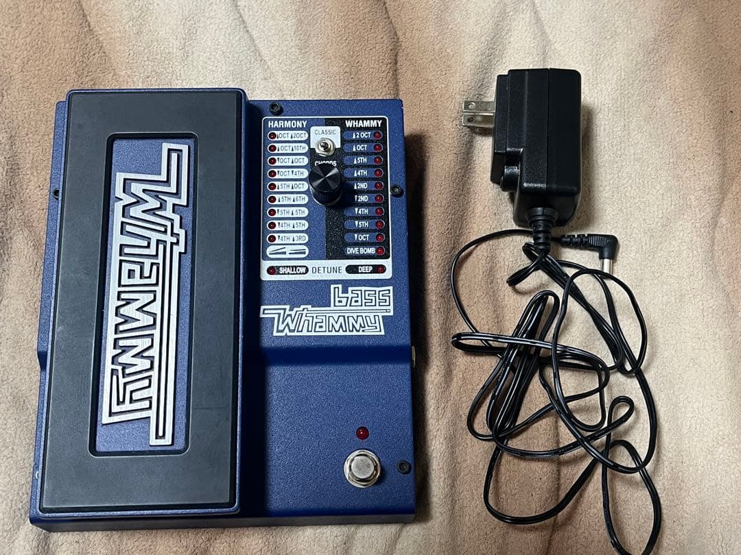 ◇三味線/短棹【綺麗なトチ入り紅木/金細】桐ケース付き