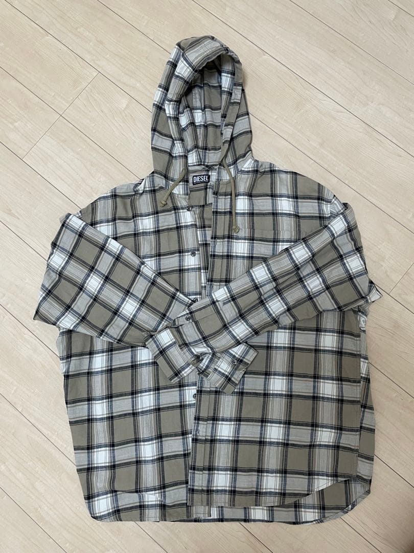 コムドットやまと着用】DIESELフードシャツ - メルカリ