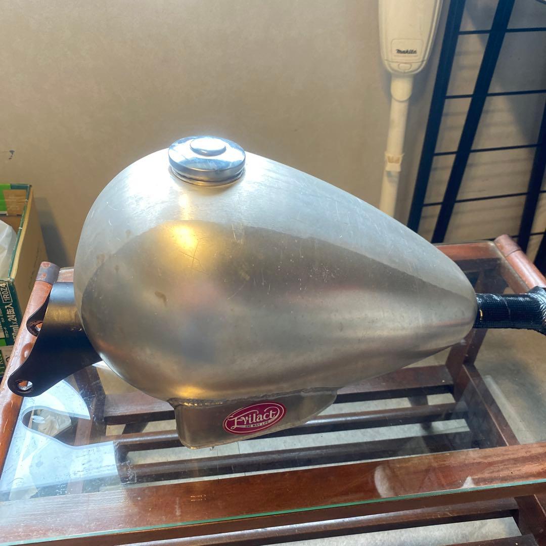 アルミ製タンク　ハーレー　スポーツスター　インジェクション用　ピーナッツタンク 楽天市場】T-40 スポーツスター2006〜2022年用 ピーナッツタンク FI