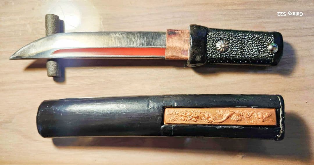 残欠使用短刀アンティーク仕上げブラック系（登録不要合法品） 合法サイズ】残欠 短刀 ドス 樋入り 日本刀 匕首 拵え ナイフ 鍔 鞘 柄