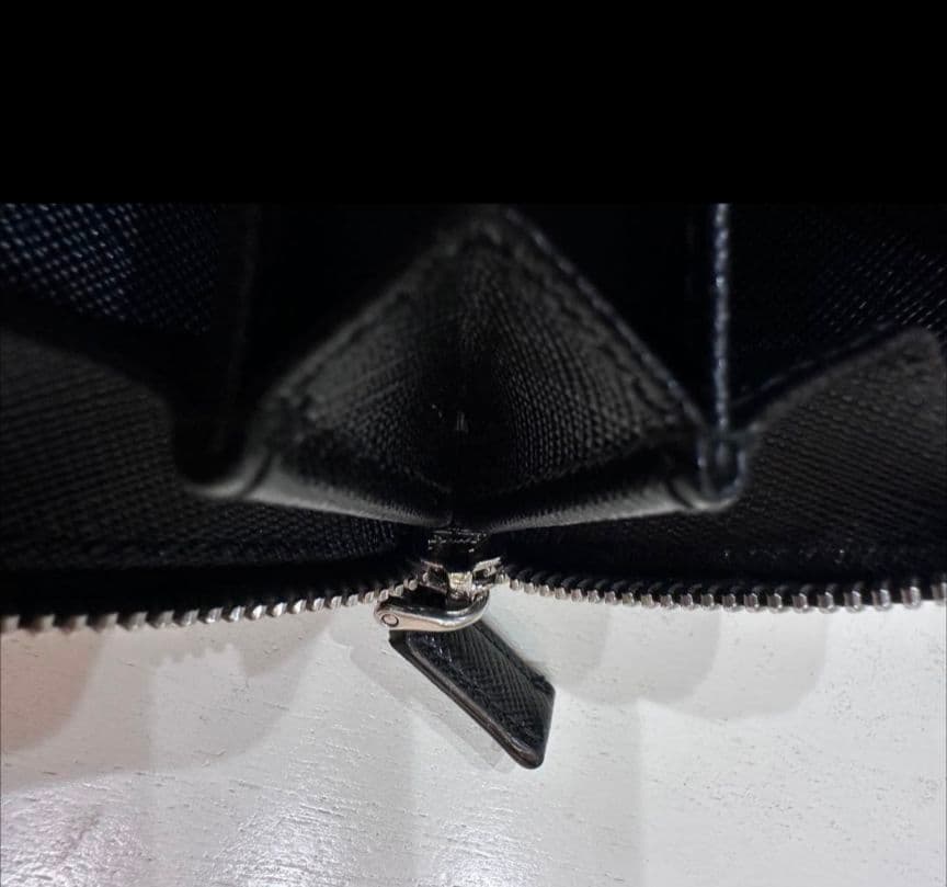 画像6枚目必見《無料同封》RFID搭載 PRADA ケース《2MM358》