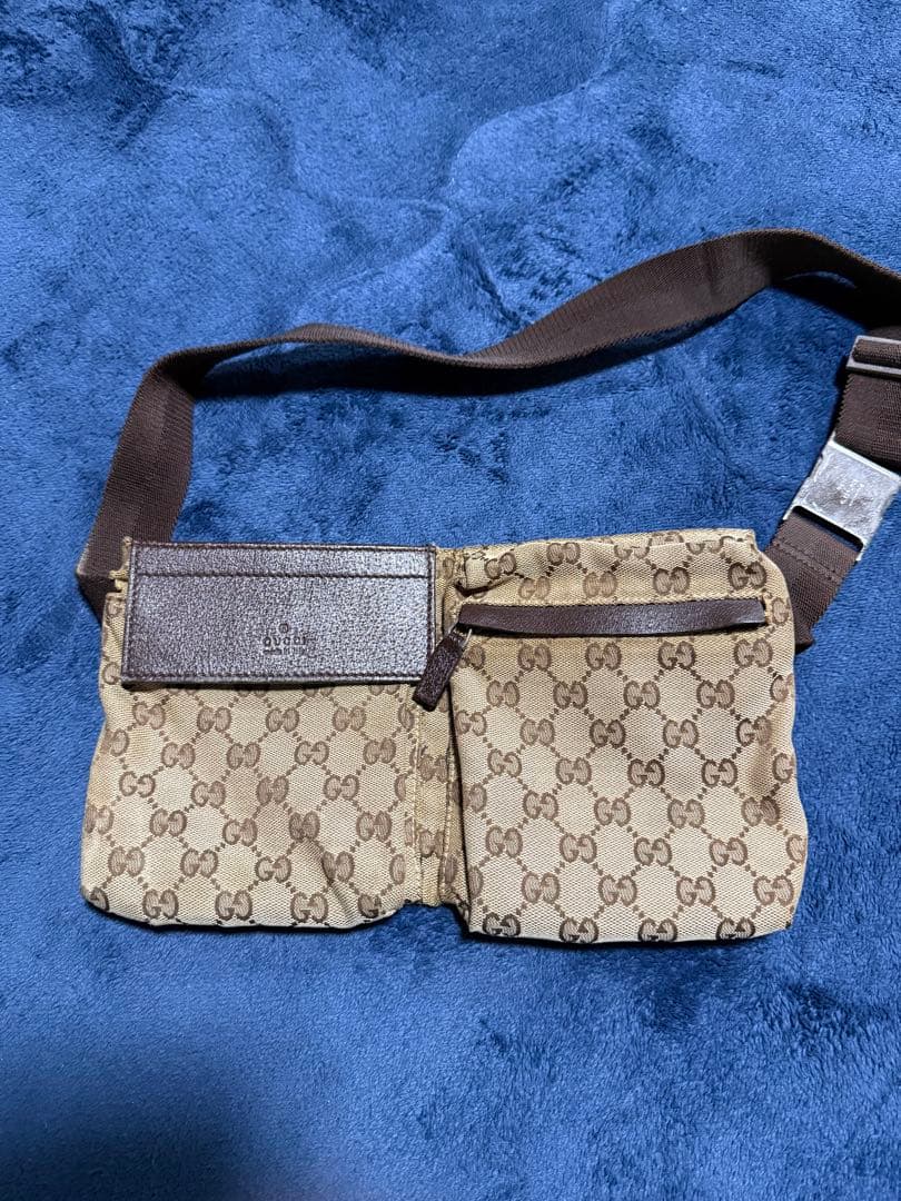 GUCCI グッチ GGキャンバス ボディバッグ ウエストバッグ ウエストポーチ GUCCI（グッチ） 【超美品】グッチ GG柄 GGキャンバス ボディバッグ