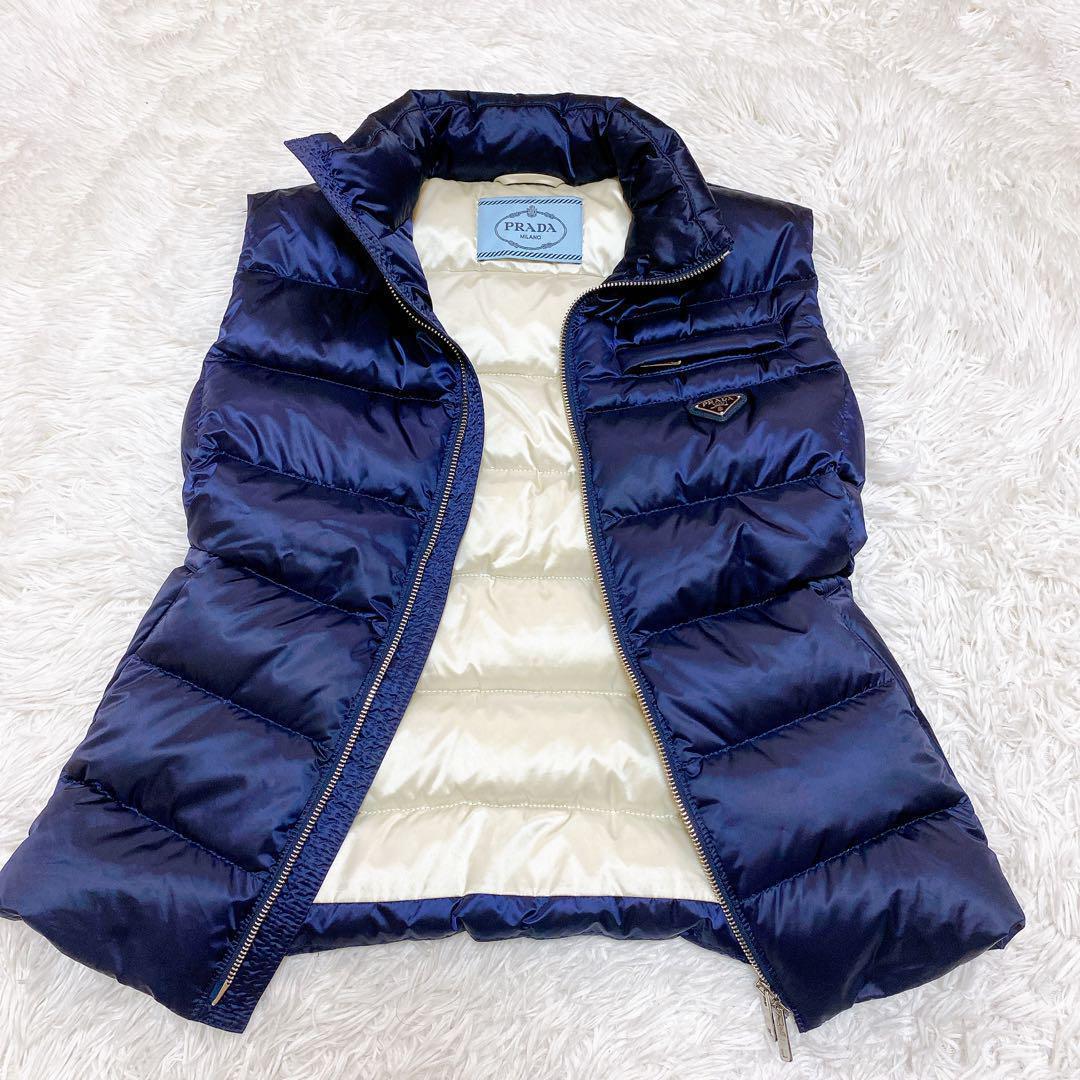 PRADA　プラダ　ダウンベスト　サイズ38 PRADA（プラダ） ダウンベスト アウター ロゴ スタンド フルジップ