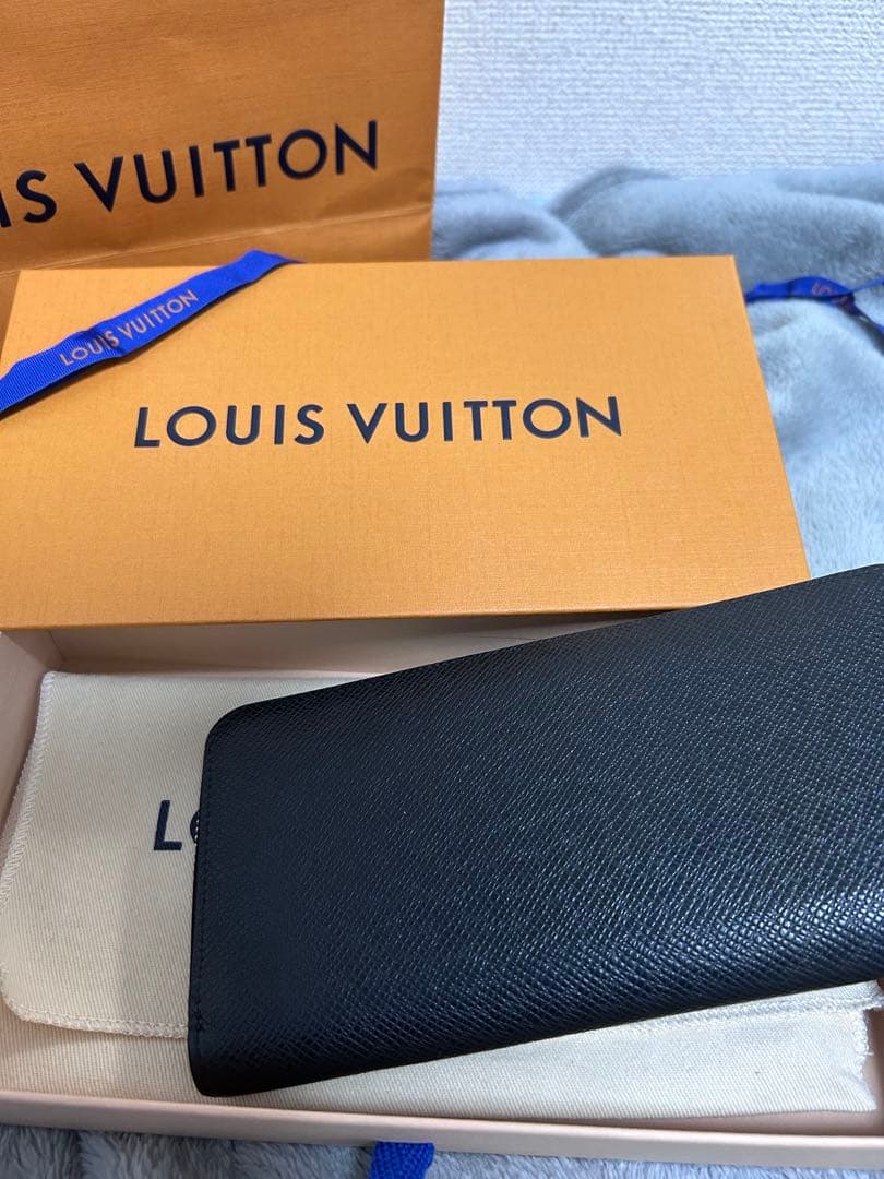 LOUIS VUITTON エピレザー 長財布 ブラックの通販はau PAY マーケット