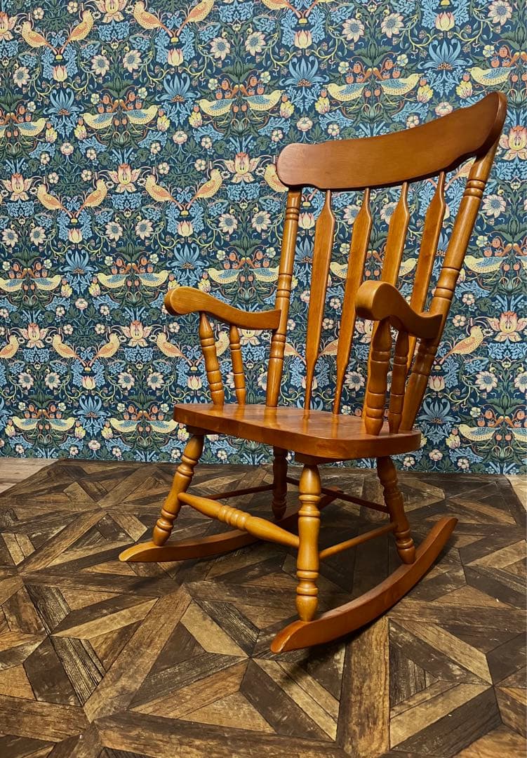 ロッキングチェア インテリア アーム付 アンティーク 昭和レトロ 椅子 ゆらゆら ユラユラと揺れる姿が可愛い♪ ロッキングチェア VC114-166