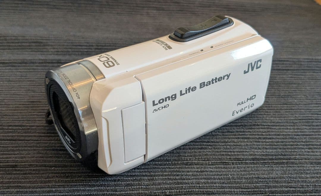 Victor JVC GZ-F100-W 2015年製 ビデオカメラ Amazon.co.jp: JVC KENWOOD JVC ビデオカメラ EVERIO 内蔵メモリー32GB