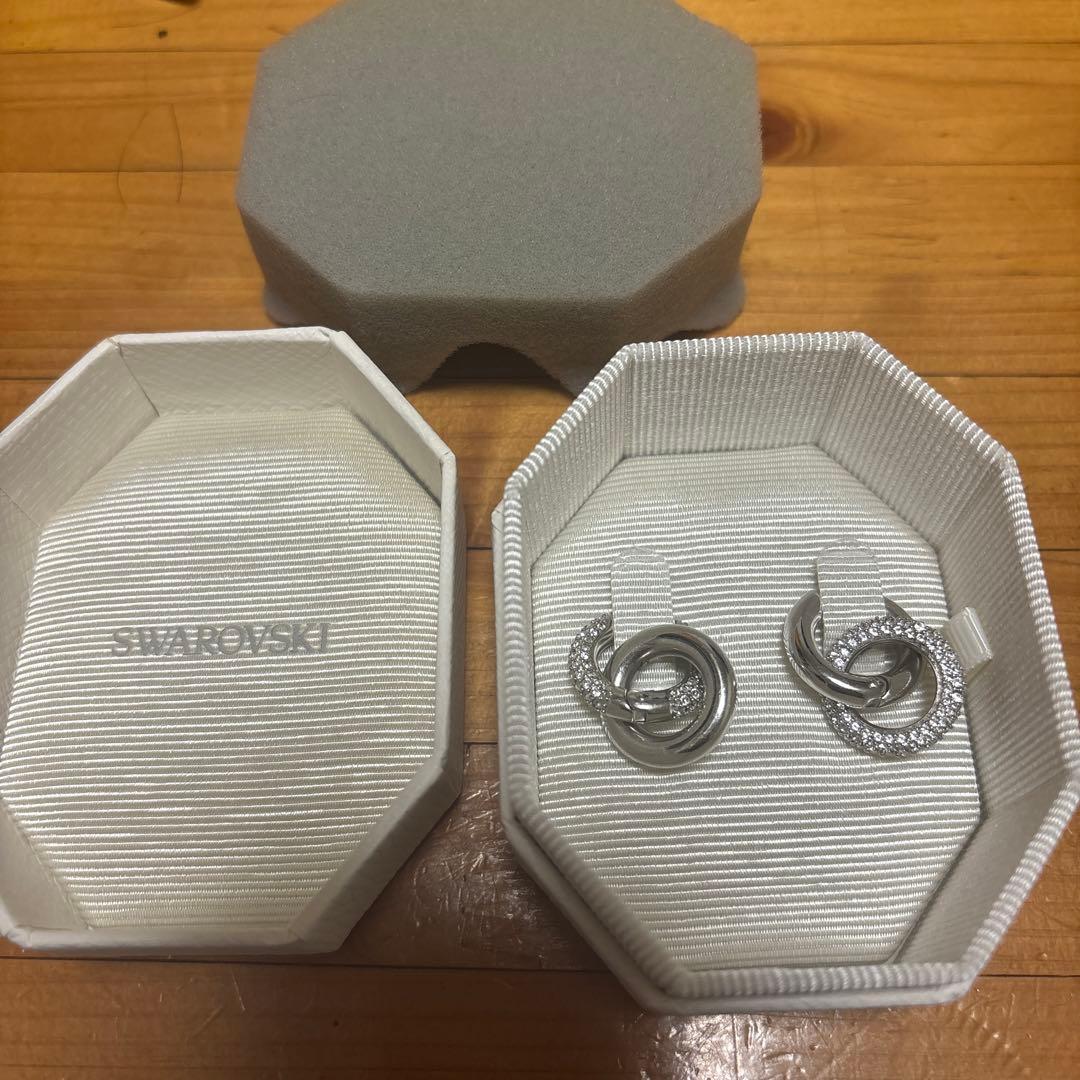 川村壱馬着用スワロフスキー Dextera フープピアス - メルカリ