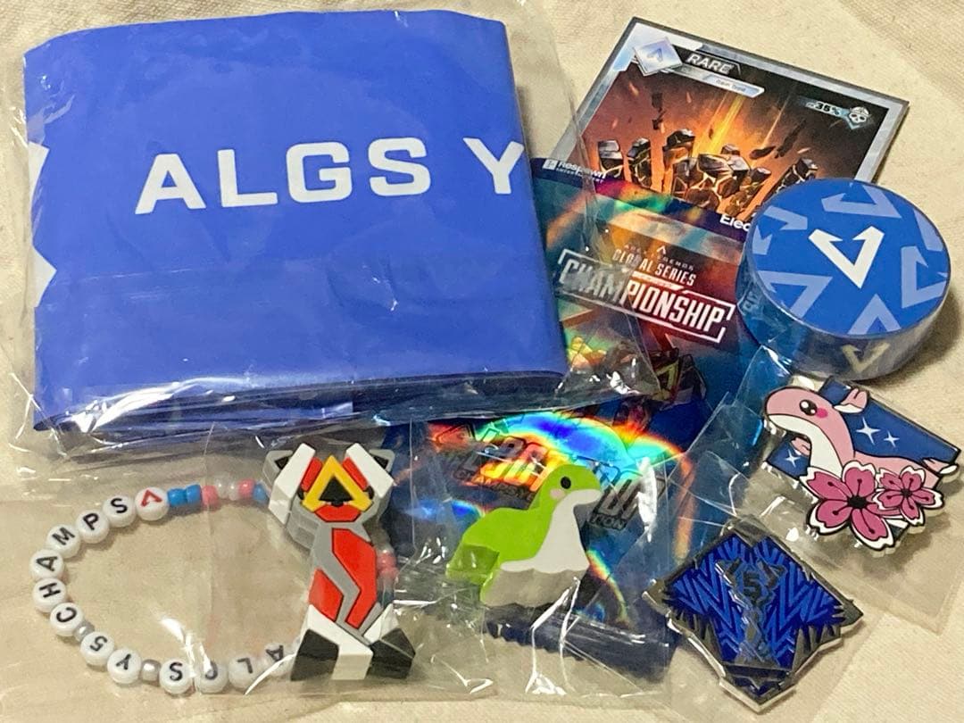 Apex ALGS 2026 札幌 記念品 グッズ 桜ネッシー ピンバッジ 他 - メルカリ