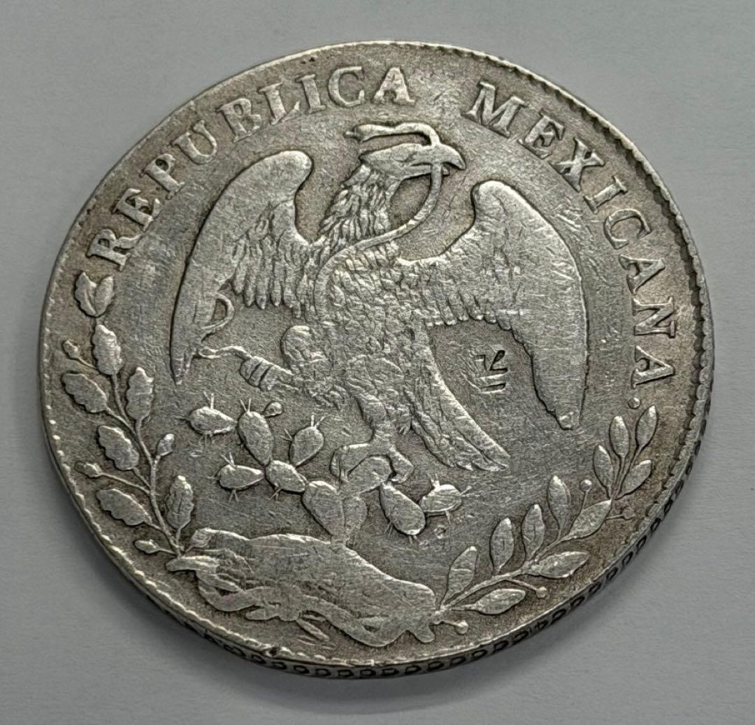 1877年- PI MMメキシコ 8レアル 自由の帽子大型銀貨 荘印あり - メルカリ