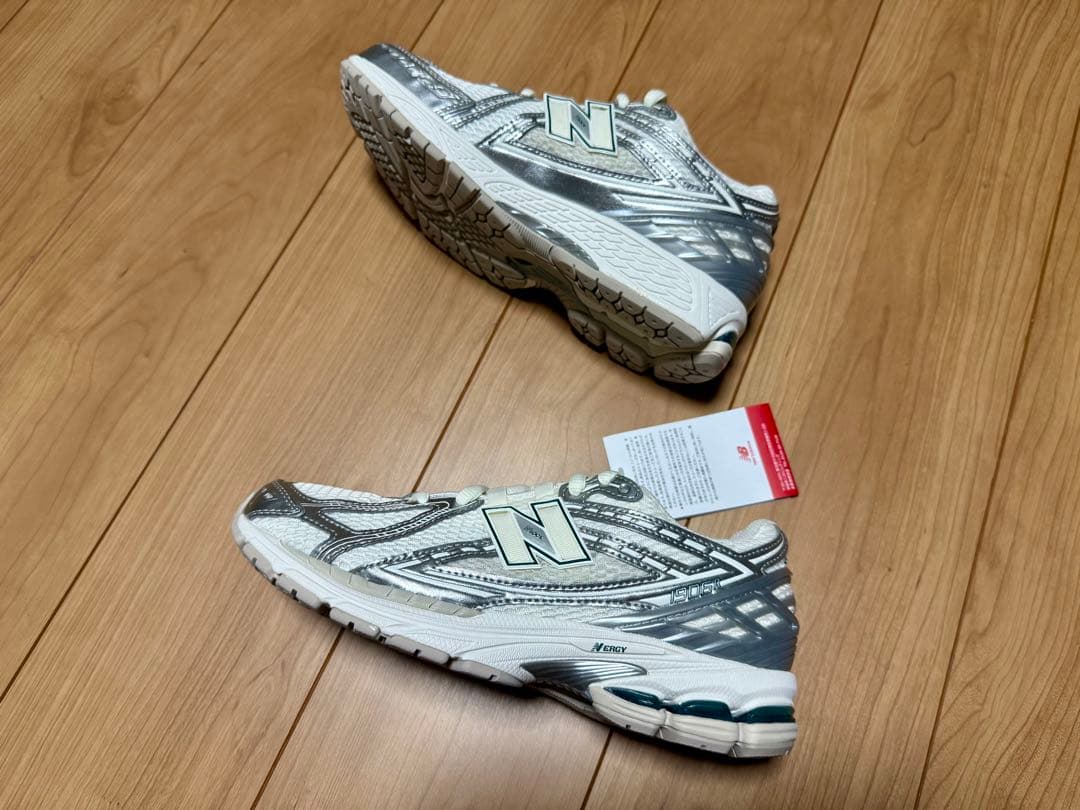 《最終値下げ》新品、未使用 New Balance M1906REE 26㎝