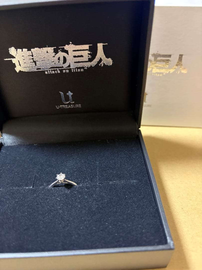 【即購入可】進撃　エレン ソリティアリング11号 進撃の巨人」エレン＆リヴァイの指輪、石座に地下室の鍵とティーカップ