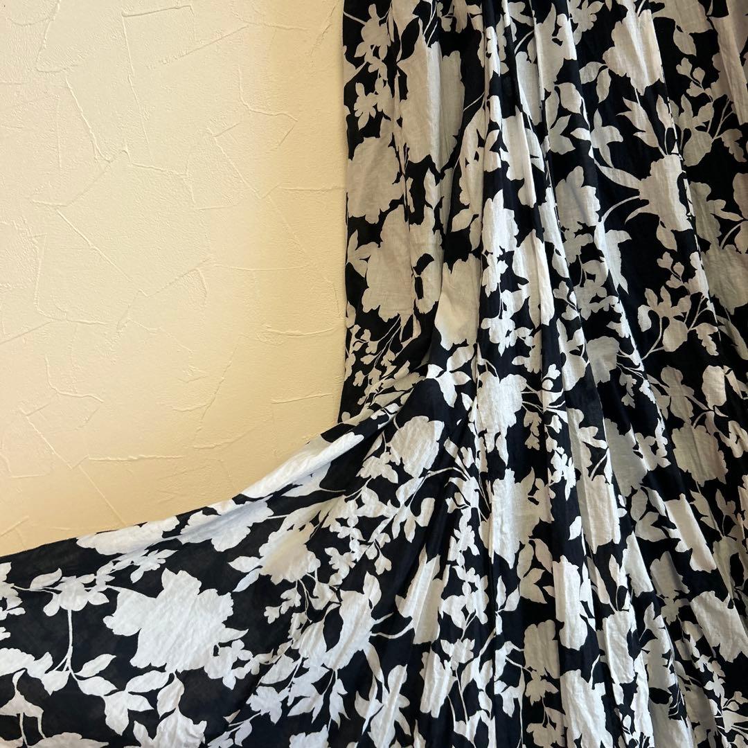 ⭐︎値下げ⭐︎《美品》MARIHA スカート　サイズ36