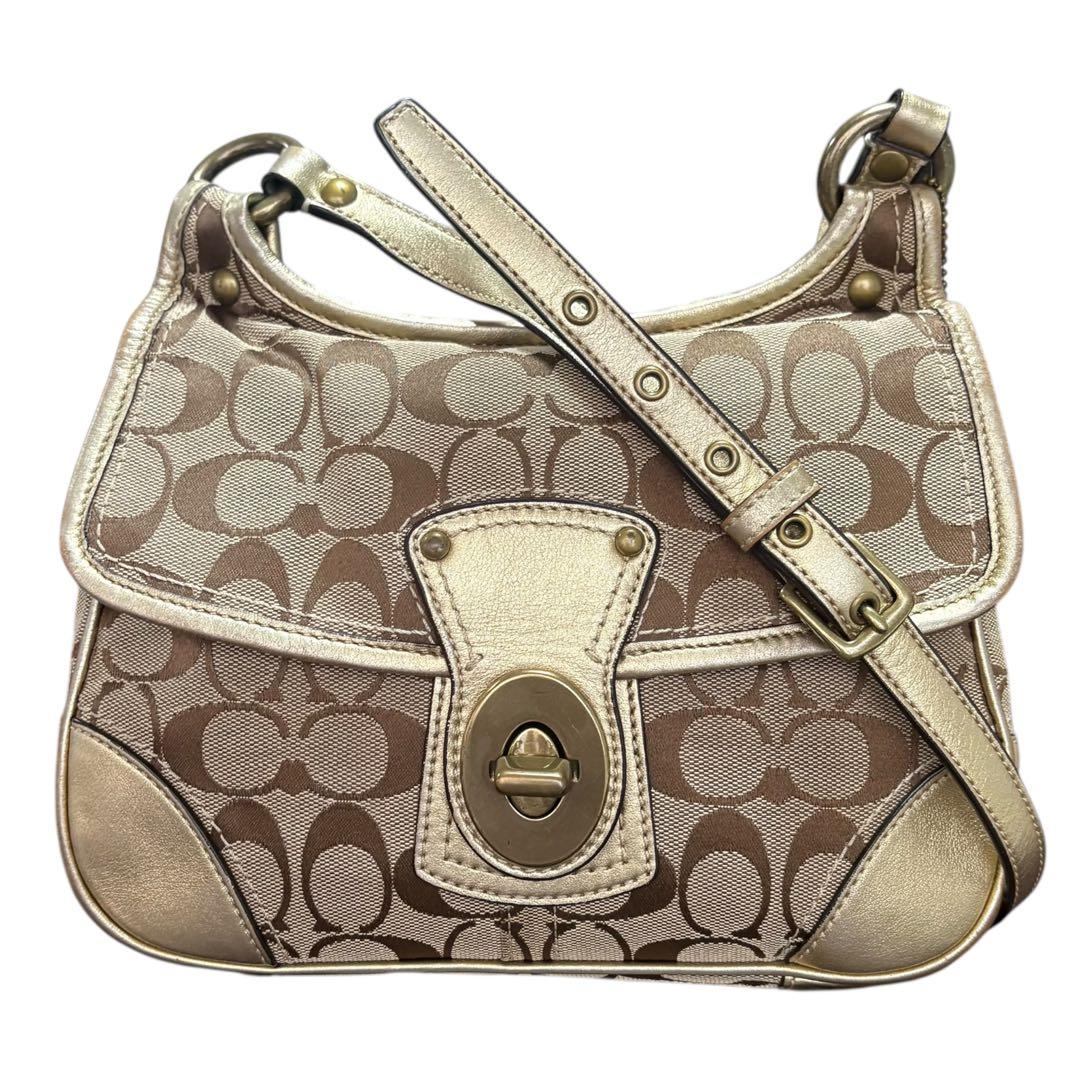 COACH shoulder bag turn lock Signature - メルカリ