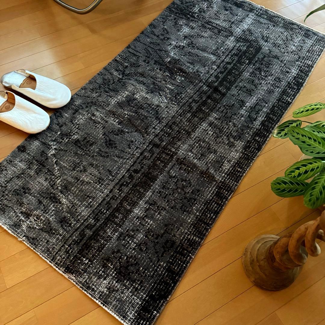 69×124ダークグレイ オーバーダイ ボタニカル トルコヴィンテージラグ