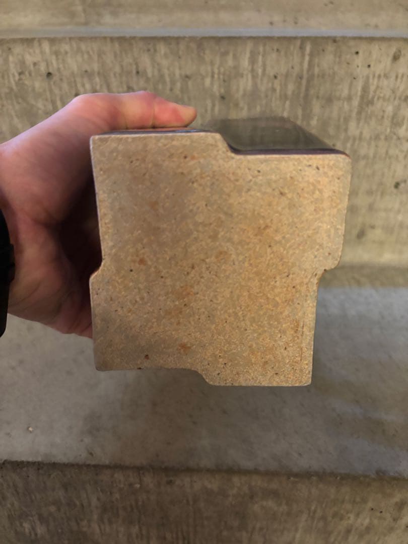 益子焼 秋山一夫 黒釉面違角瓶 花瓶 - メルカリ