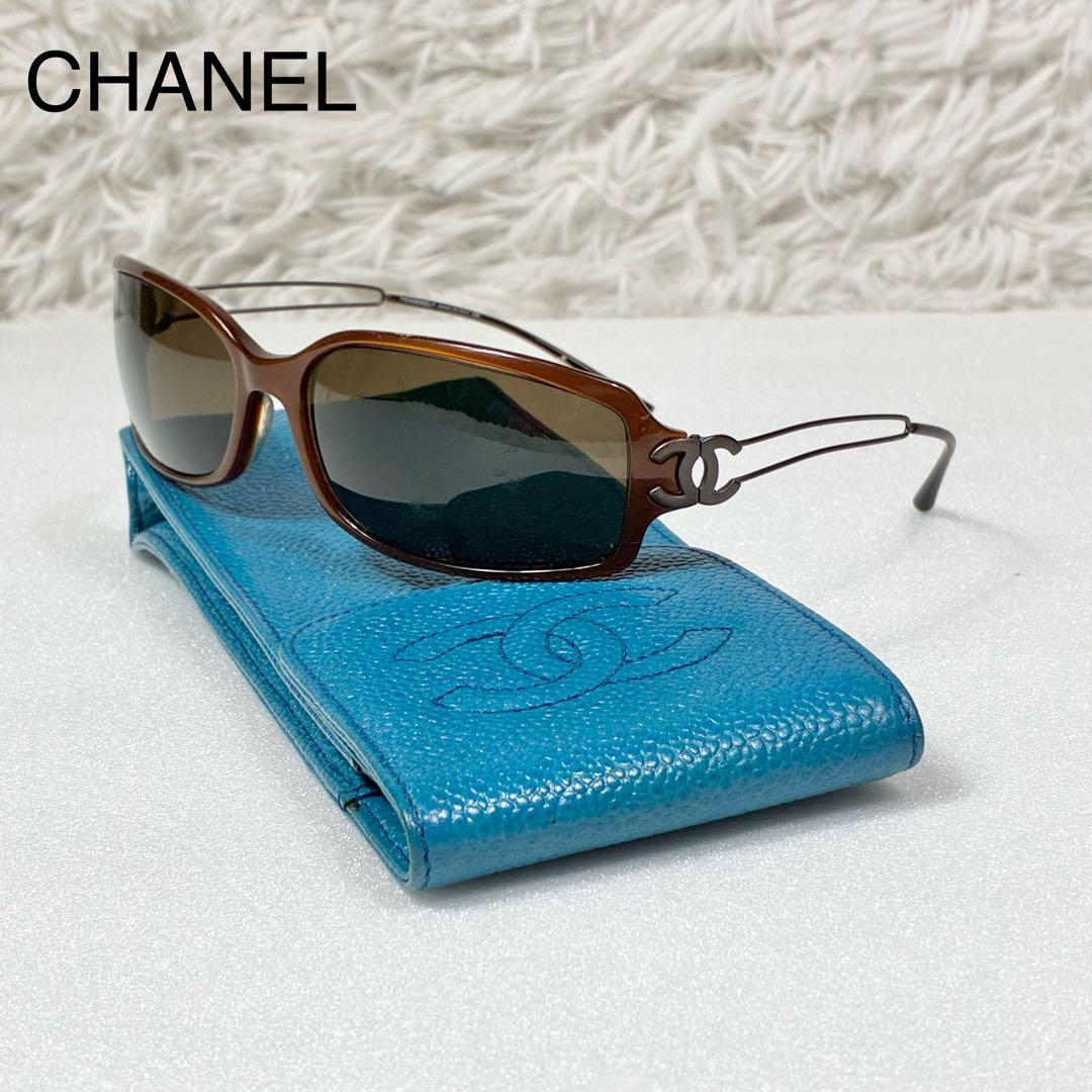 おしゃれ ★ シャネル ココマーク付き サングラス ブラウン レザーケース付き 中古・古着通販】CHANEL (シャネル) ココマークテンプル サングラス