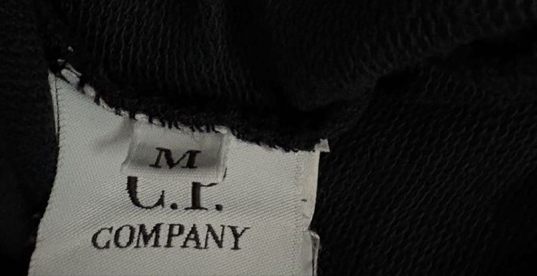 C.P.COMPANY カットソー レンズ付き　ブラック　Mサイズ