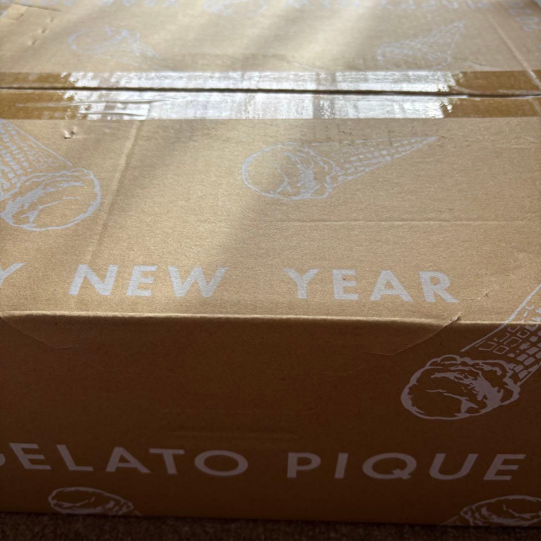 GELATO PIQUE HAPPY BOX 2026 福袋B　新品未使用 imgrc0149675880.jpg