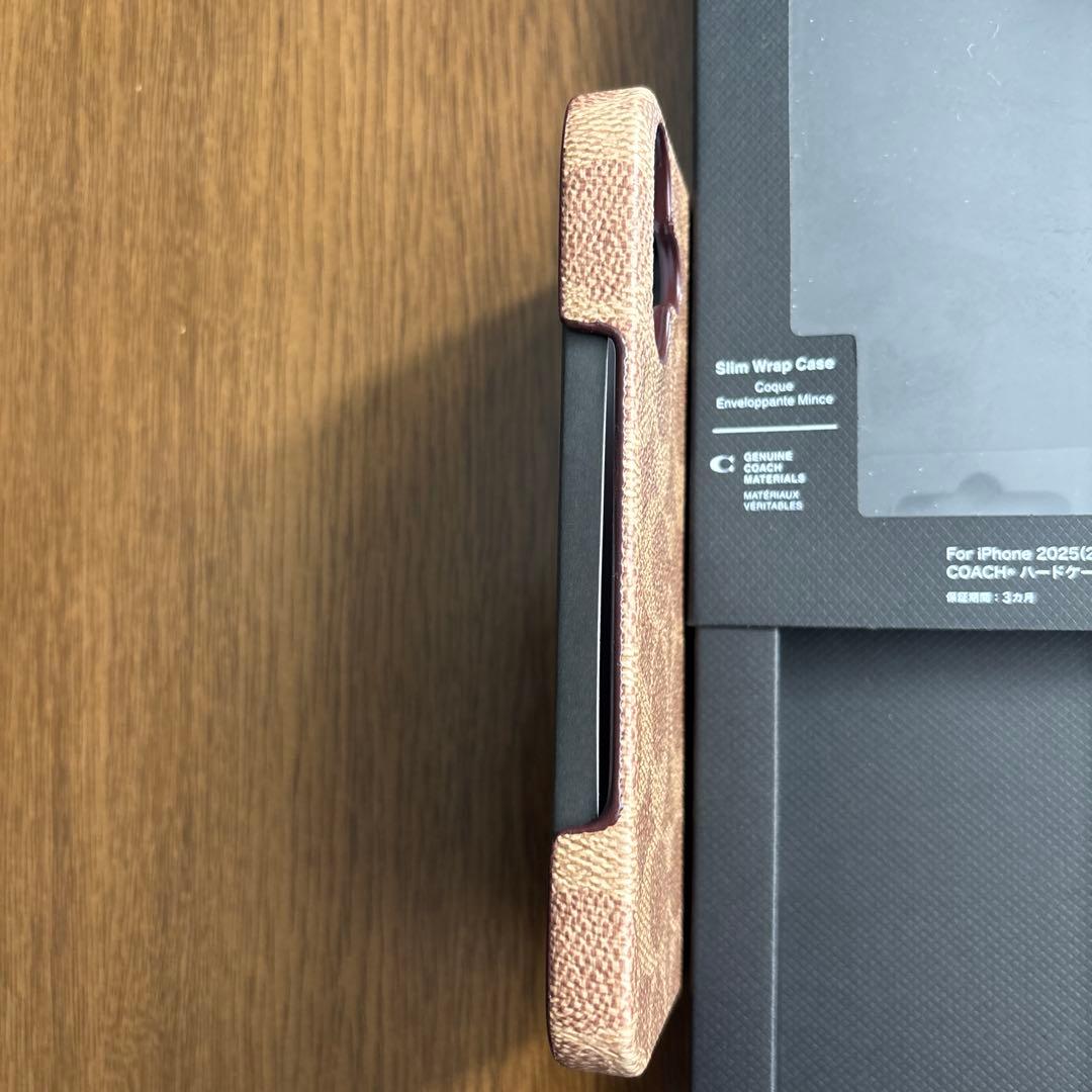 COACH iPhoneケース シグネチャーブラウンiPhone17 COACH iPhoneケース