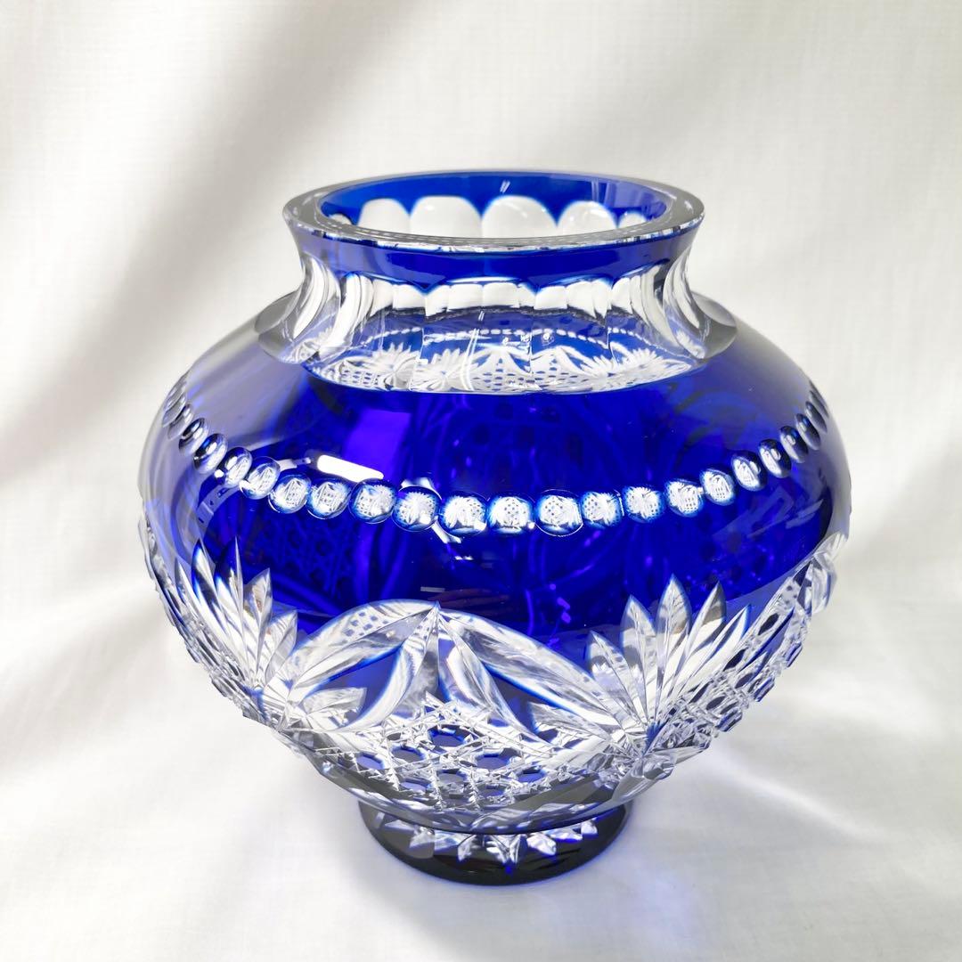 EA244 カガミクリスタル　江戸切子　花瓶　木村秋男　高さ約17㎝ 未使用 美品 カガミクリスタル 江戸切子 花瓶 笹葉麻葉紋 伝統工芸士