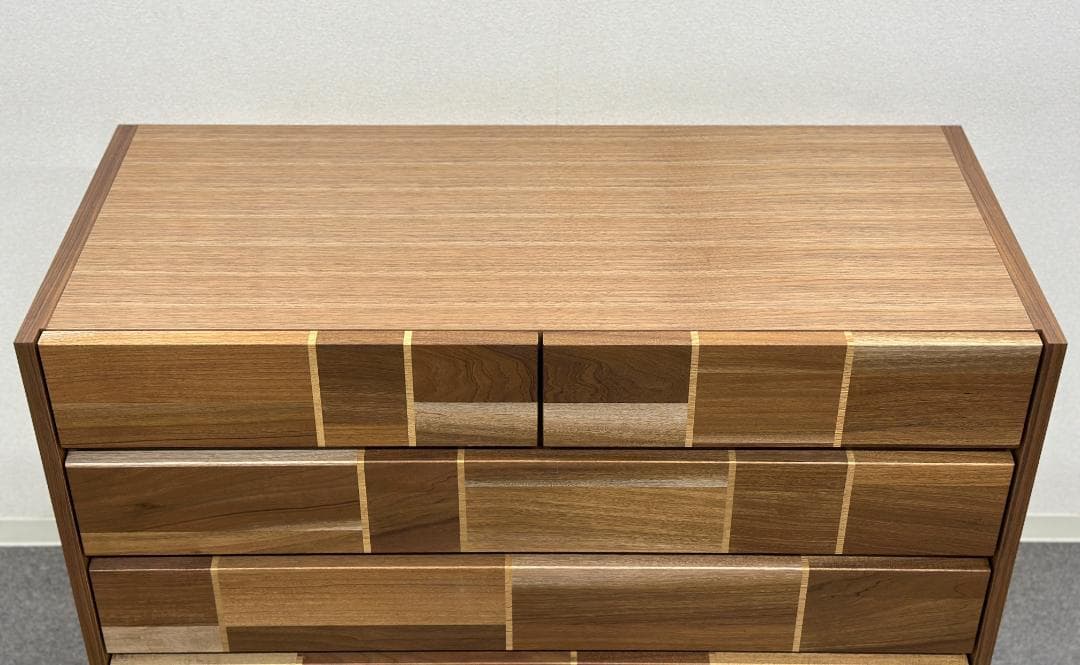 美品□府中家具□バーリオ 5段チェスト モザイク柄 洋服ダンス IDC大塚