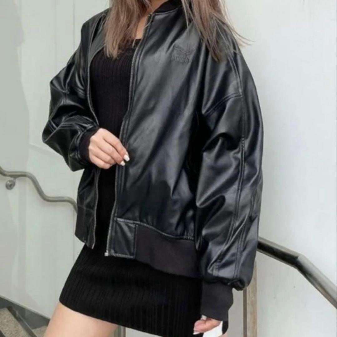 【PUMA】T7 オーバーサイズフェイクレザーボンバージャケット　ブラック　M プーマ／PUMA】T7 オーバーサイズ フェイクレザー ボンバー