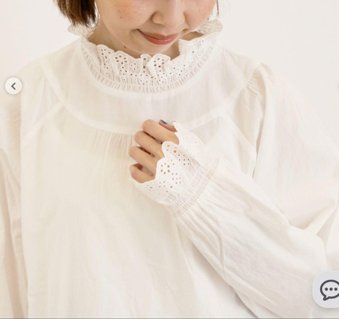 サマンサモスモス スカラップレースブラウス キナリとオフホワイト　2枚セット サマンサモスモス スカラップレースブラウス キナリとオフホワイト 2枚