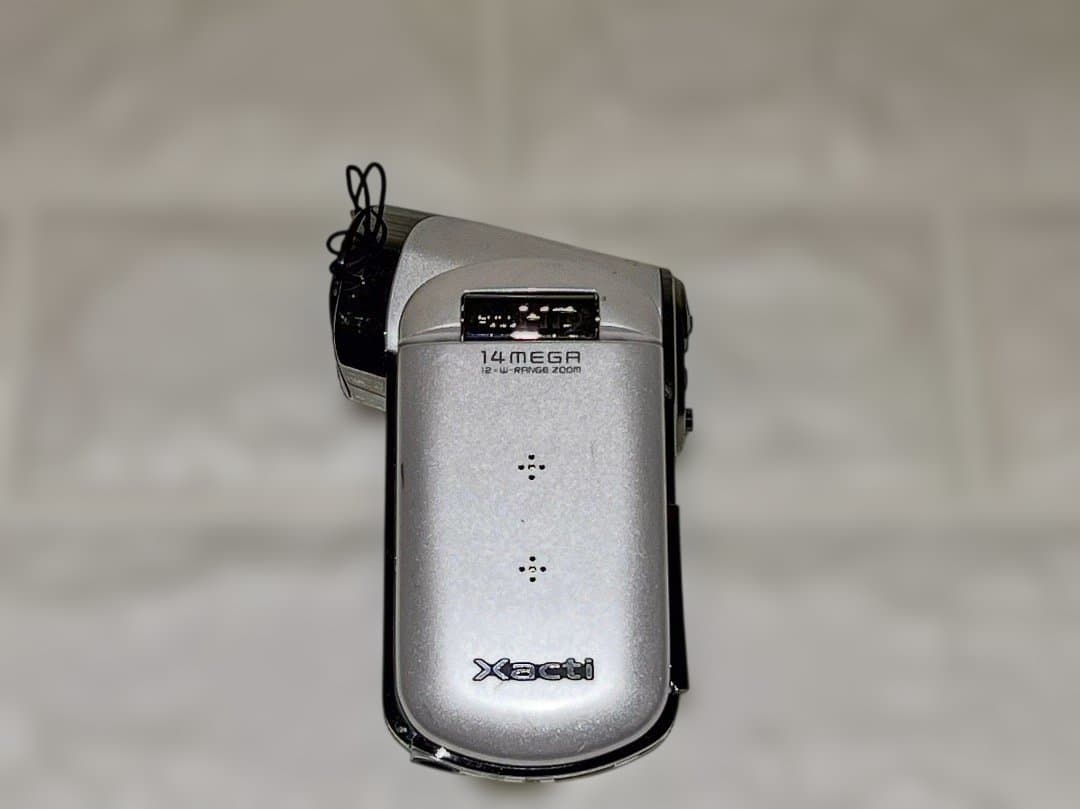 SANYO Xacti DMX-CG100 ビデオカメラ - メルカリ