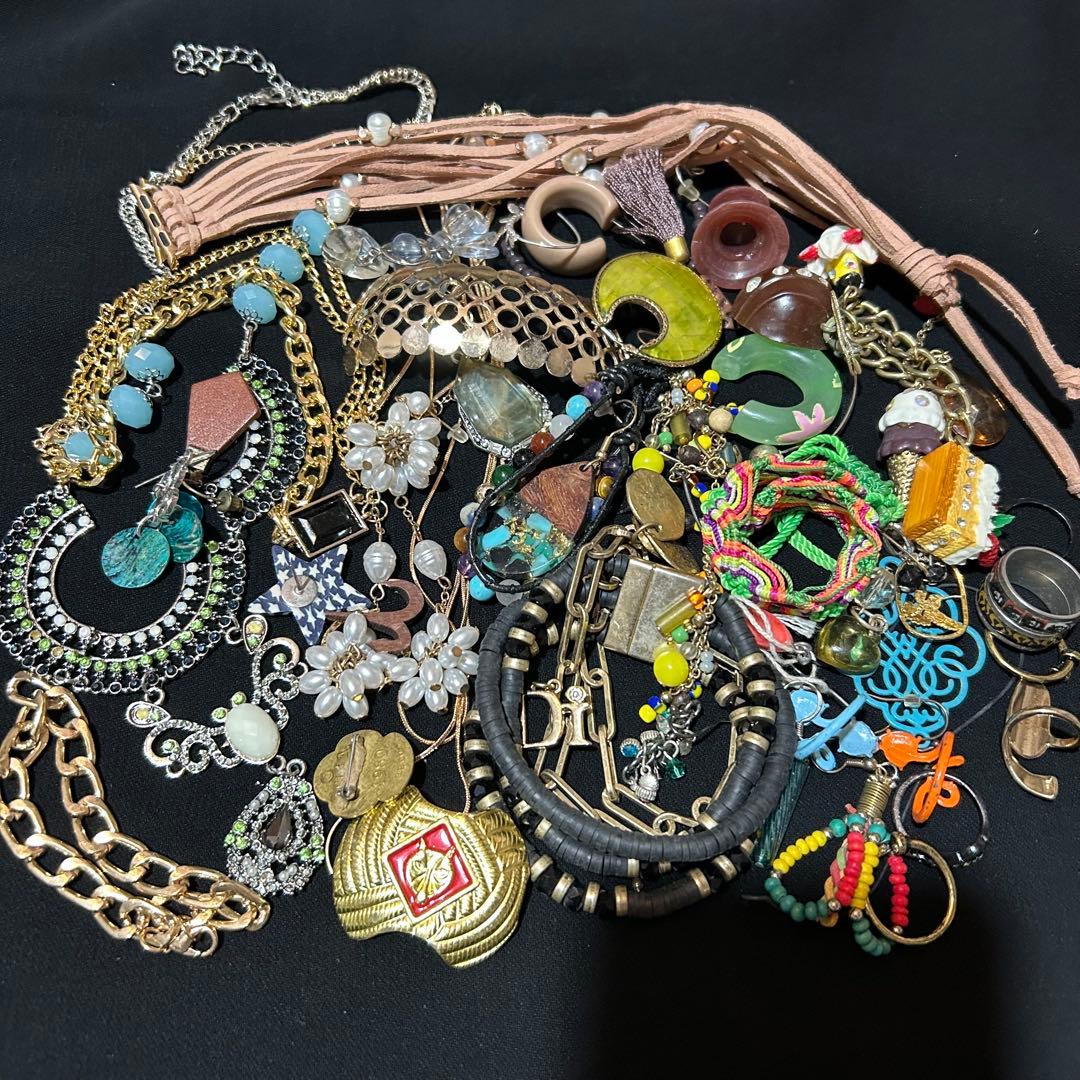 遺品整理ヴィンテージ多色 ネックレス アクセサリー セット - メルカリ