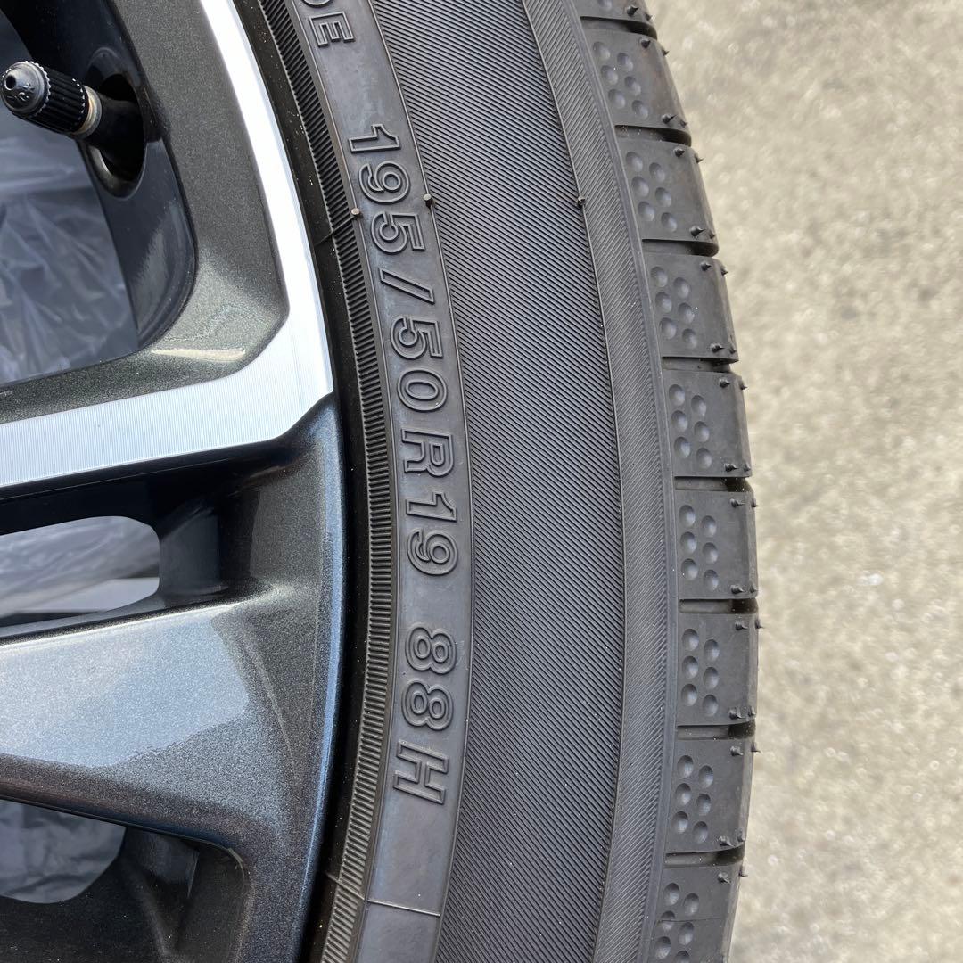 60 プリウス Zグレード 4本セット 純正19インチ タイヤ付きホイール