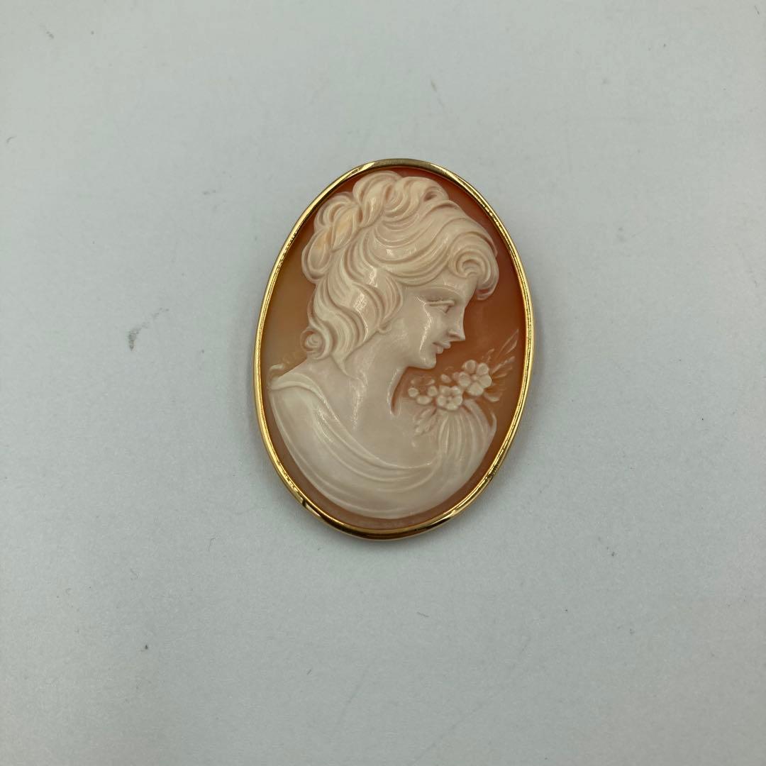 【5508】カメオシェルブローチ ペンダントヘッド　女性の横顔　18k部分有り 本物保証】 新品同様 シェルカメオ ペンダント付ブローチ K18YG シェル