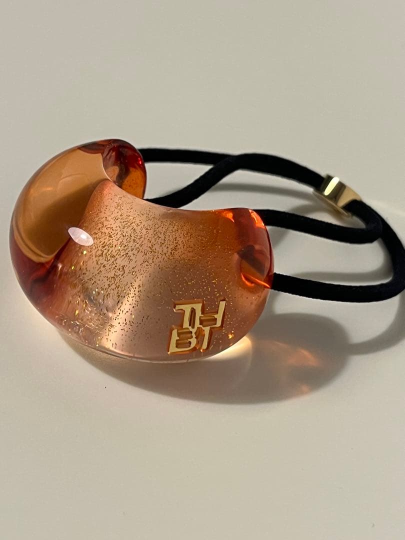 THBT Lucite Dome Pony Cuff REDルーサイト オーバル ドーム ポニー