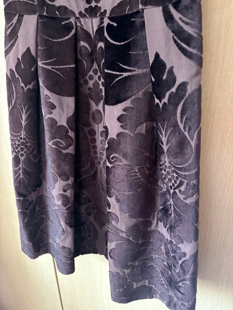 新品未使用タグ付き】miumiuワンピース ベルベット生地 42 定価19万