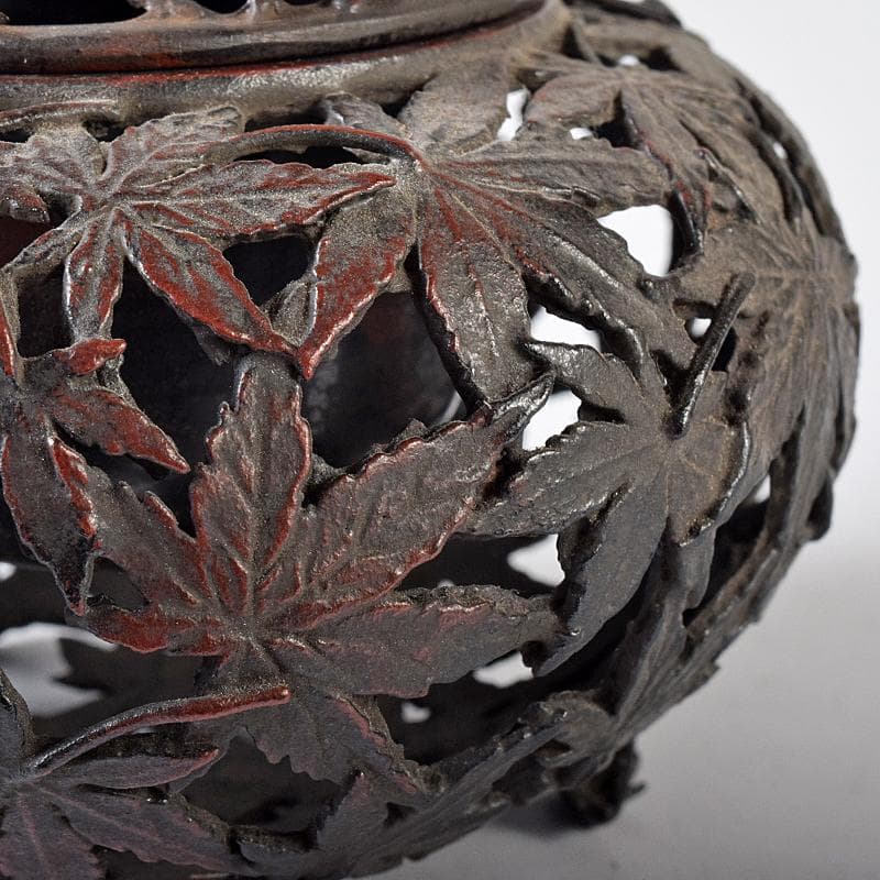 龍ちゃん様専用 古銅 紅葉透かし 三つ足香炉 在銘 約537g D