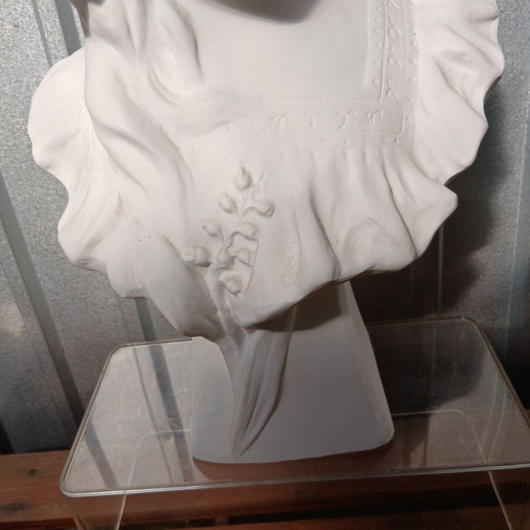 な*み様 石膏像 すずらんを持った少女