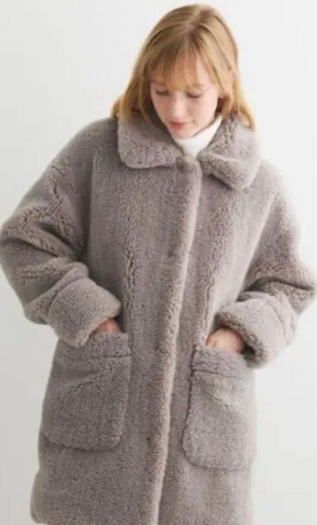 three dots Upcycled eco fur middle coat - メルカリ