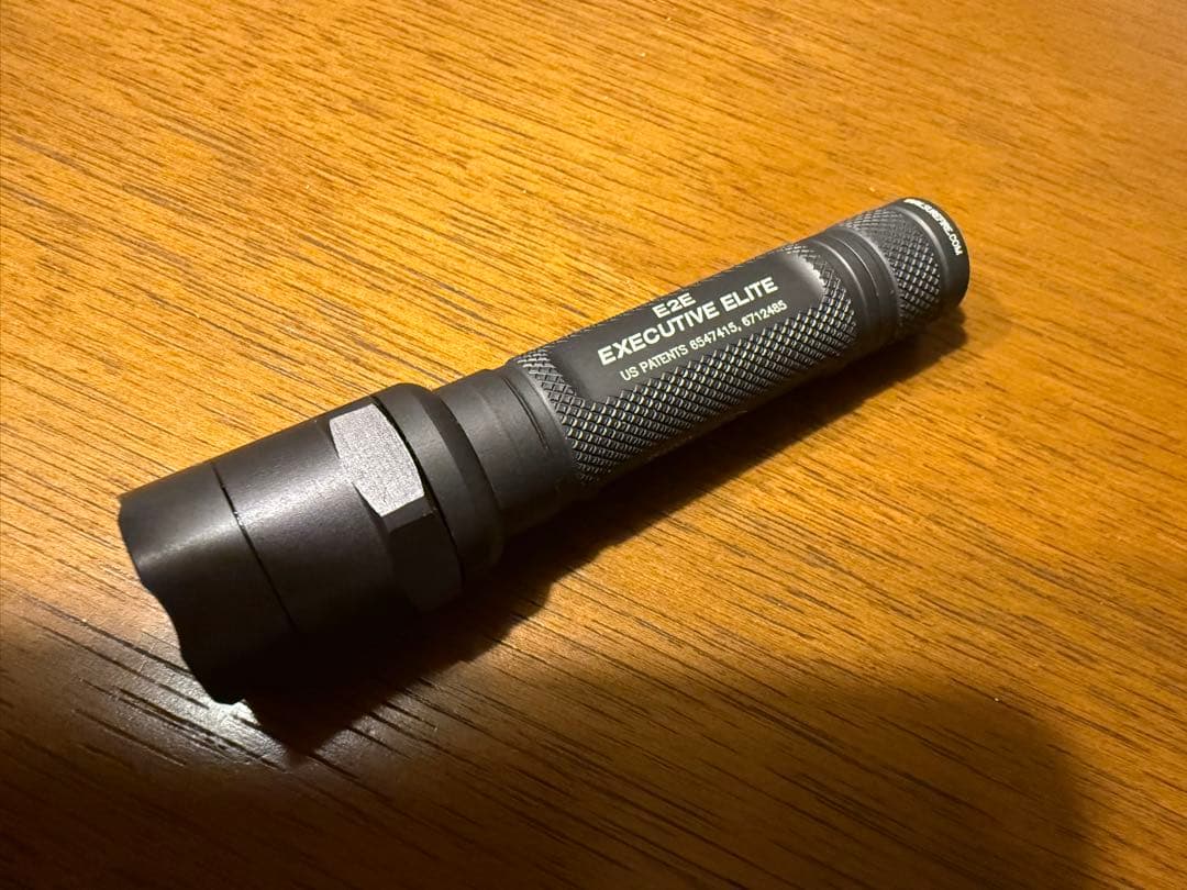 SUREFIRE EXECUTIVE ELITE E2E 懐中電灯 SUREFIRE(シュアファイア） E2e Executive Elite エグゼクティブ