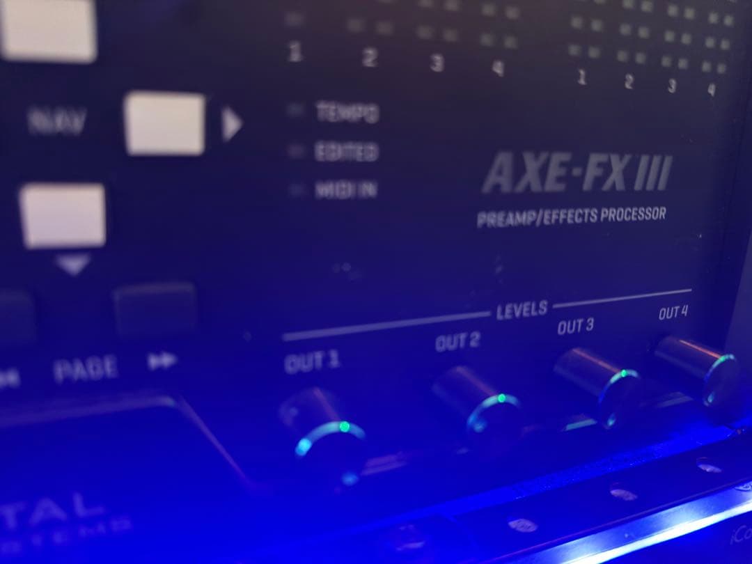 ▽中古品▽Fractal Audio AXE-FX III - メルカリ