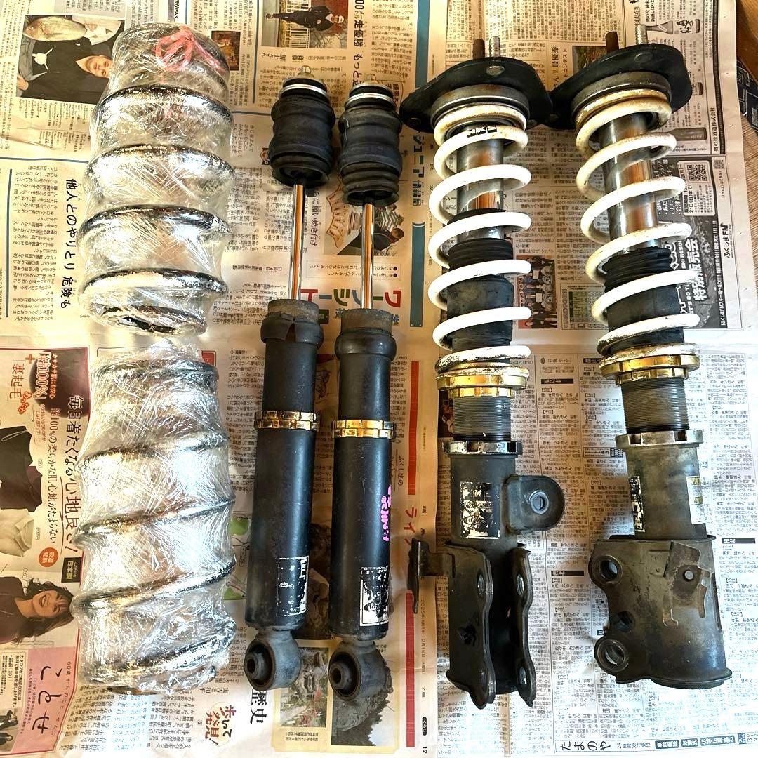 HKS車高調一式　アルファード20.ヴェルファイア20 Yahoo!オークション -「アルファード20 hks車高調」の落札相場・落札価格