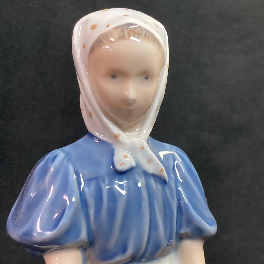 はなぞの様【美品】ロイヤルコペンハーゲン ガチョウと歩く少女